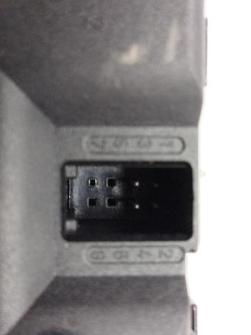 1688203610 Bloque de botones de la consola central  en stock Castellón