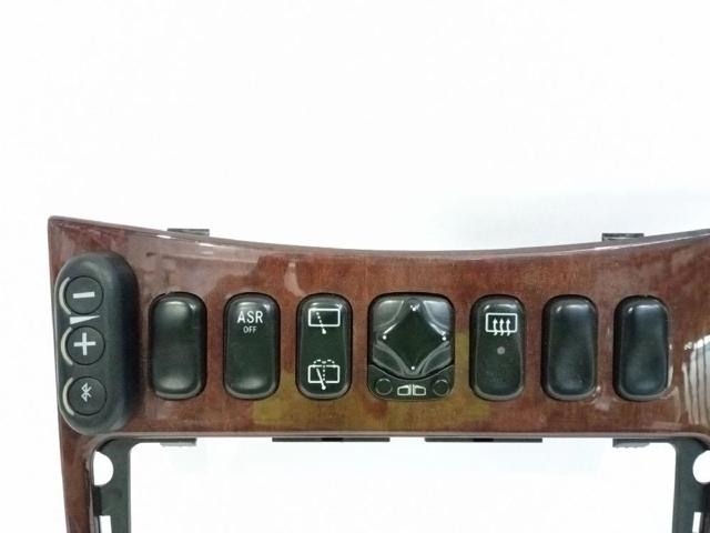 MERCEDES 1688203610 Bloque de botones de la consola central  en stock Valencia