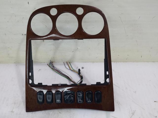 1688203610 MERCEDES Bloque de botones de la consola central comprar Madrid