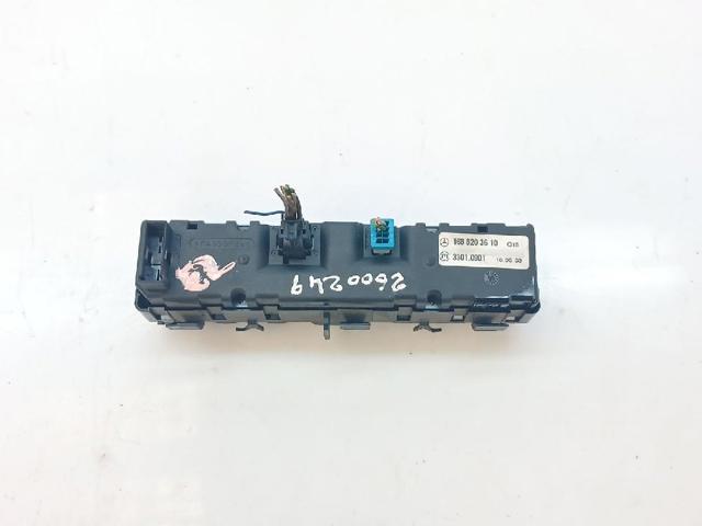MERCEDES 1688203610 Bloque de botones de la consola central  en stock Terrassa
