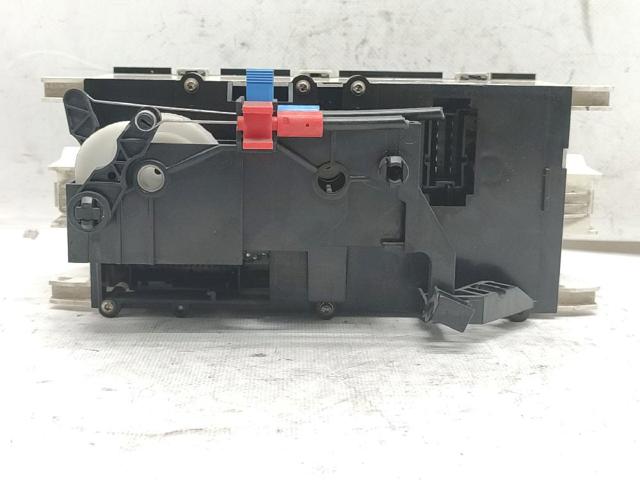 1688300485 Unidad de control aire acondicionado  en stock Granada