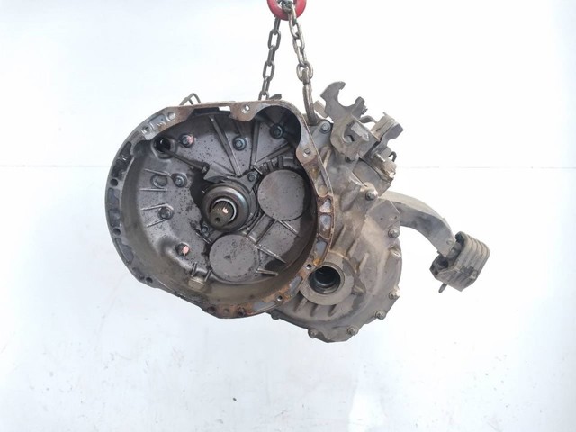 1693600700 Mercedes