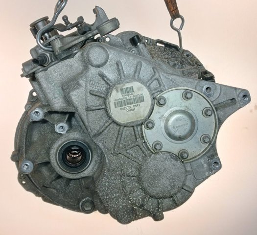 1693600700 Mercedes