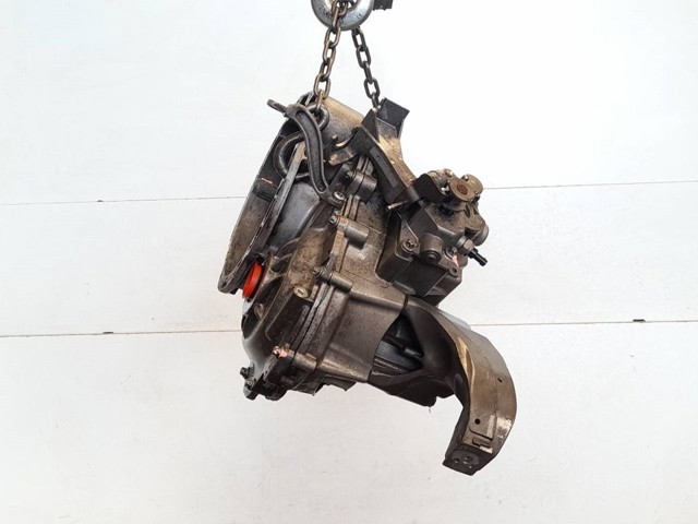 1693600700 Mercedes
