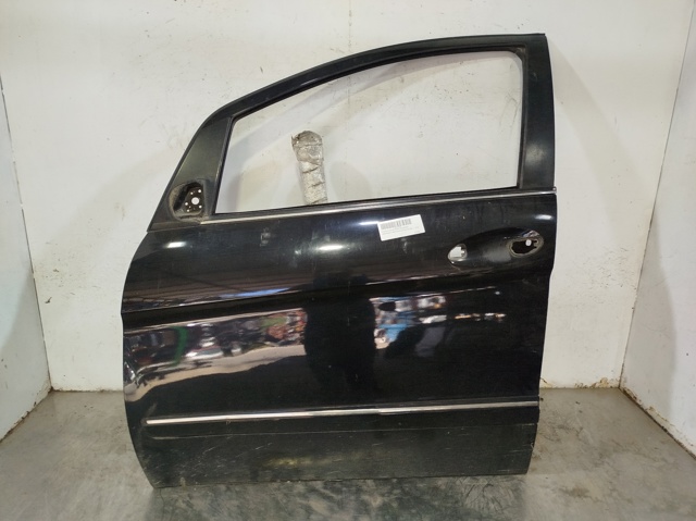 Puerta del conductor Mercedes B  (W245)