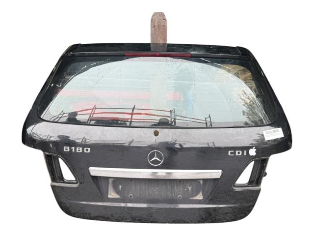 1697401305 Mercedes