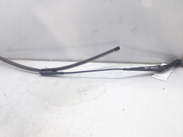 1698200144 Mercedes