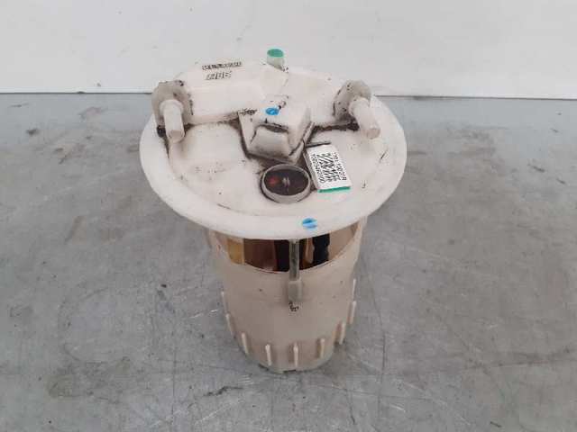 170110001R RENAULT Bomba de gasolina  en stock Córdoba