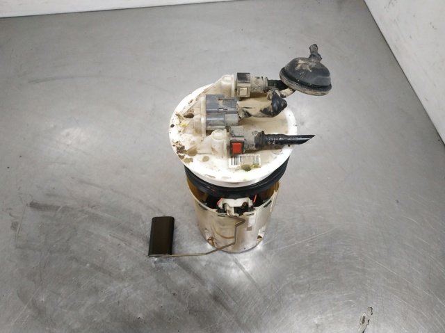 Bomba de gasolina Nissan Primera  (P12)