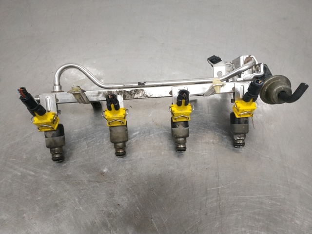 Inyector de combustible 17089276 OPEL