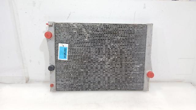 17117533472 Radiador de refrigeración del motor  disponible Utrera