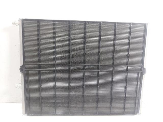 Radiador adicional de refrigeración del motor 17118484638 BMW