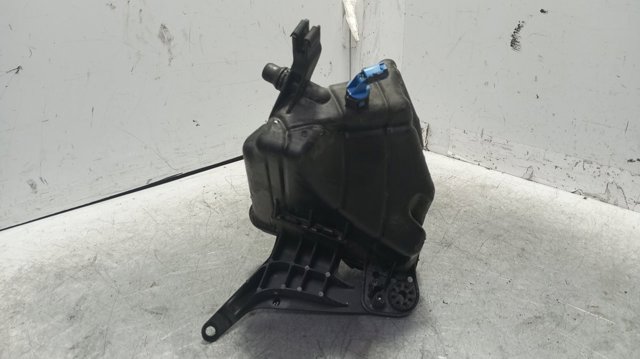 BMW 17137601949 Vaso de expansión  en stock Terrassa