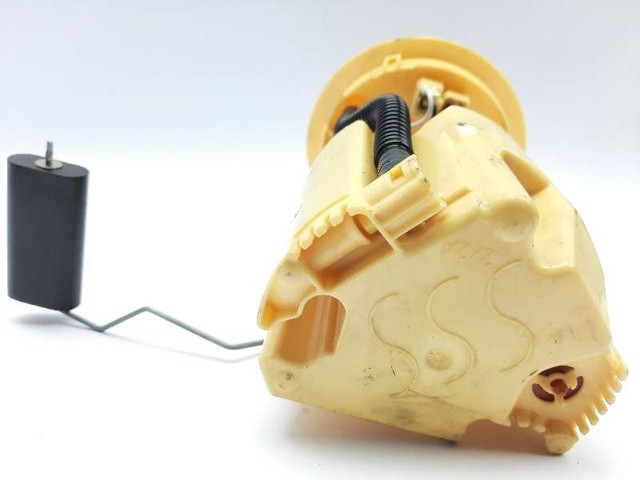 RENAULT 172021275R Bomba de gasolina comprar Pamplona