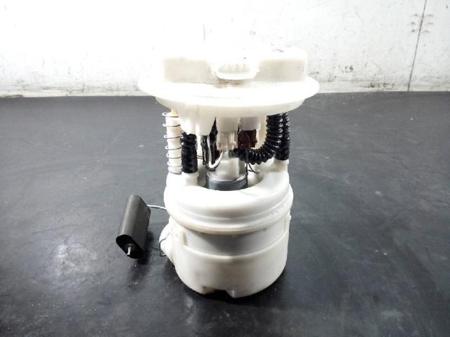RENAULT 172021904R Bomba de gasolina comprar Pamplona