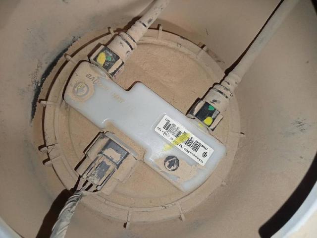 172021904R RENAULT Bomba de gasolina  en stock Huelva