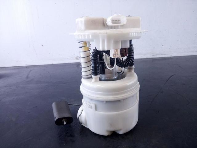 RENAULT 172021904R Módulo de bomba de combustible con sensor de nivel de combustible  disponible España