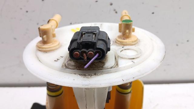 RENAULT 172023705R Bomba de gasolina  en stock Salamanca