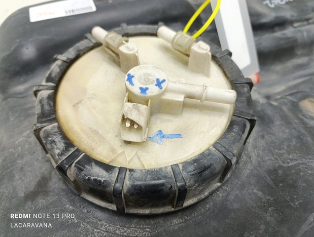 Depósito de combustible Nissan Navara D40