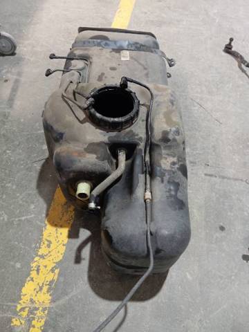 Depósito de combustible Nissan Navara D40