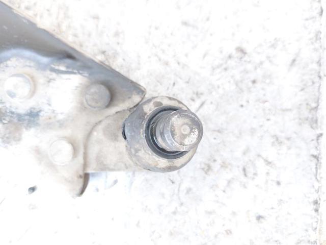 1723323 FORD Brazo inferior derecho de la suspensión delantera  en stock Gandía
