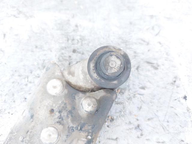 1723324 Brazo inferior izquierdo de la suspensión delantera  disponible Utrera