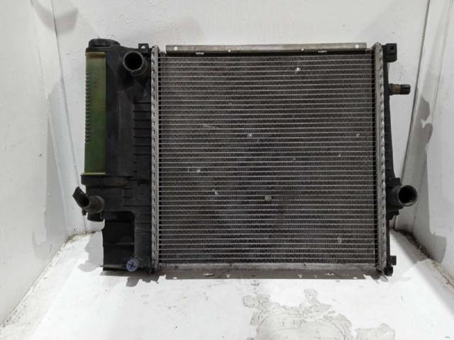 Radiador de agua 1728907 BMW