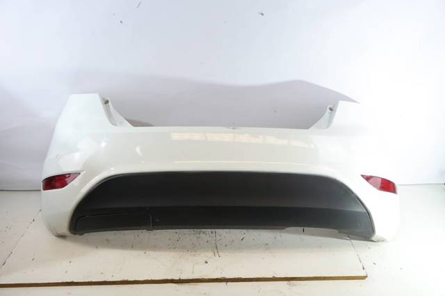 Paragolpes trasero Ford Fiesta VI (CB1)