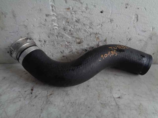 Tubo flexible de intercooler izquierdo  1734226072 Toyota