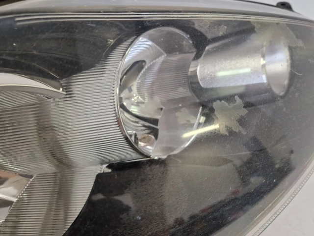 1734613 FORD Faro izquierdo  disponible Ourense