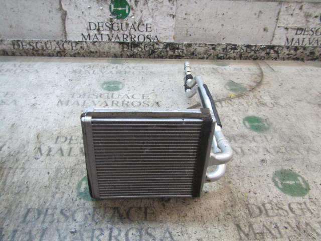 1743436 Radiador calefacción  en stock Sabadell