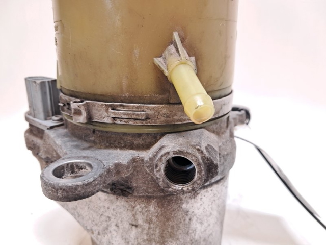 1743471 FORD Bomba de dirección  en stock Gandía