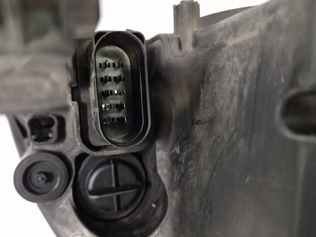 1744977 FORD Faro izquierdo  disponible Ourense