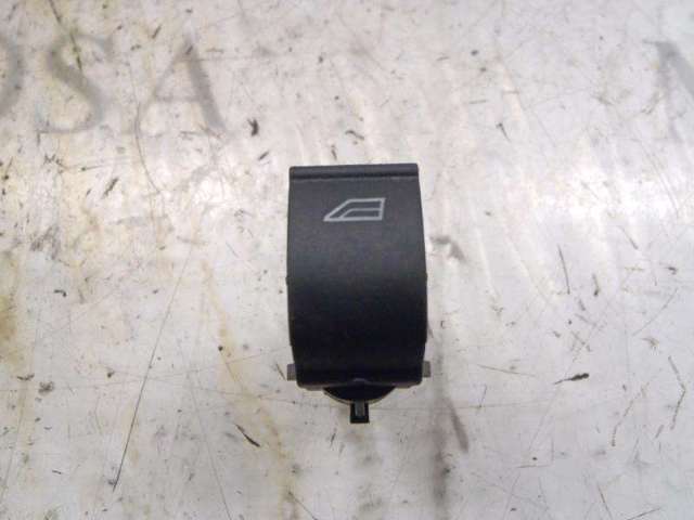 FORD 1746832 Botón de encendido del motor del elevalunas delantero derecho  comprar en Albacete