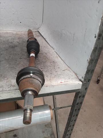 1756197 FORD Semieje delantero derecho  en stock Gandía