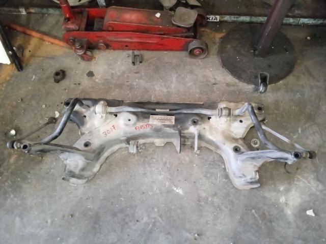 Subchasis delantero soporte motor Ford Fiesta CB1