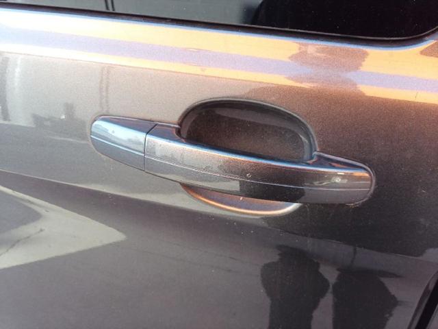 Manija exterior derecha de puerta corrediza 1769292 FORD