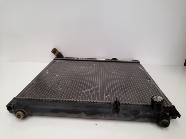 Radiador del motor 1770078E20000 SUZUKI