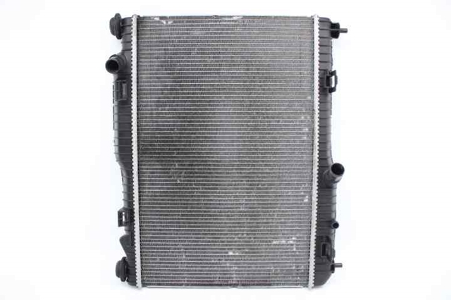 1772863 Radiador de refrigeración del motor  disponible Utrera