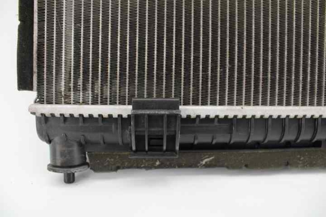 1772874 Radiador de refrigeración del motor  disponible Burgos