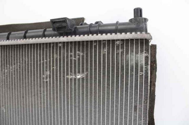 FORD 1772874 Radiador de refrigeración del motor  disponible España