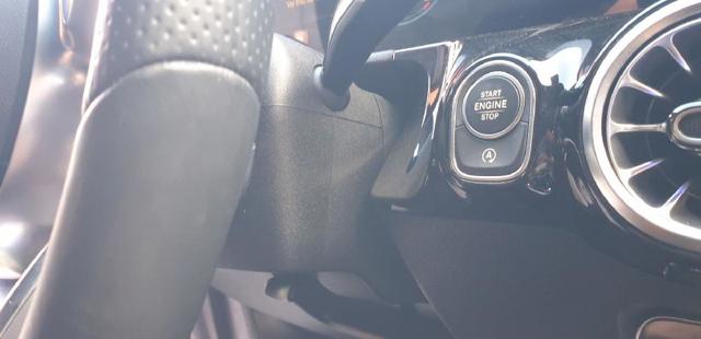 1774602700 Mercedes