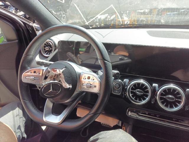 1774602700 Mercedes