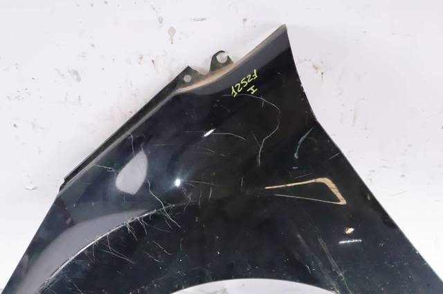 1777181 Aleta delantera izquierda  comprar en Reus