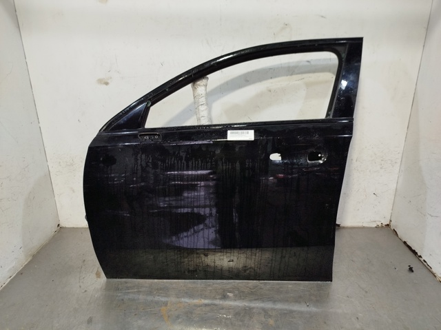 1777200700 Mercedes