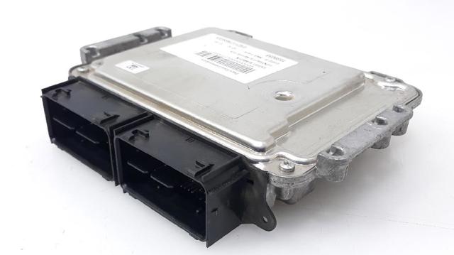 Módulo de control del motor para Ford Focus III (CB8)