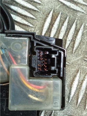 17D682 MAZDA Conmutador columna dirección  en stock Huelva