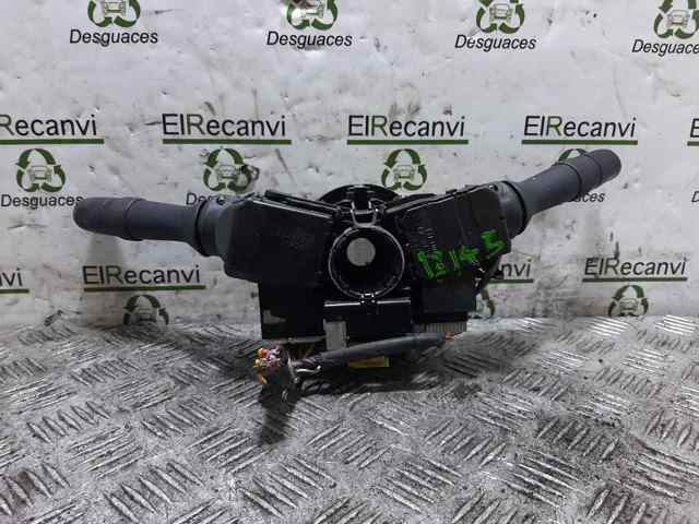 17F060 TOYOTA Conmutador derecho de la columna de dirección  disponible Ourense