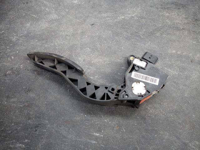180020022R Renault (RVI)