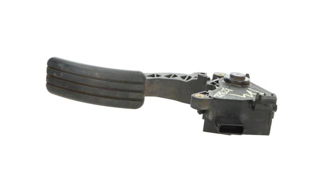 Comprar Pedal del acelerador Renault Fluence  L3 a bajo precio